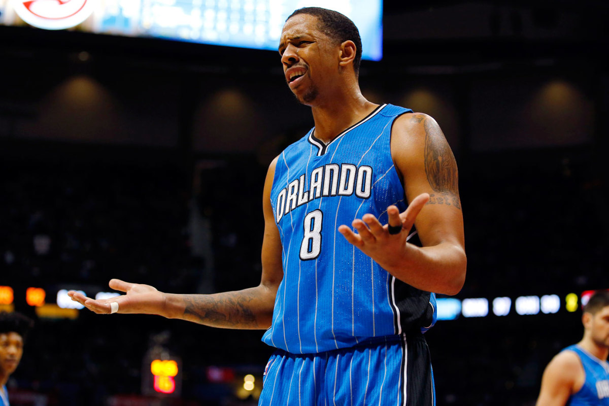 Channing-Frye-2015-0227-foul-face-react.jpg